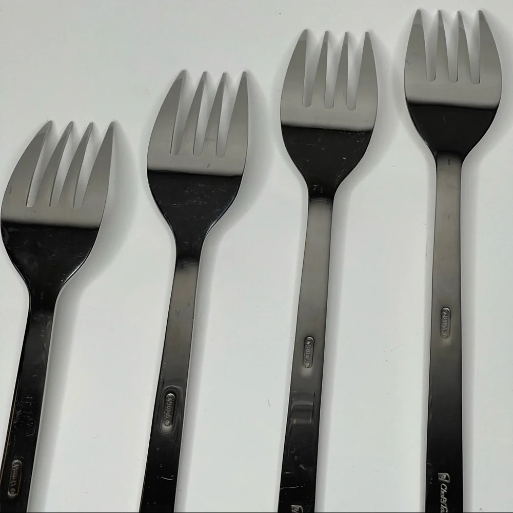 Oneida 13-Inch Banquet Stainless steel Forks